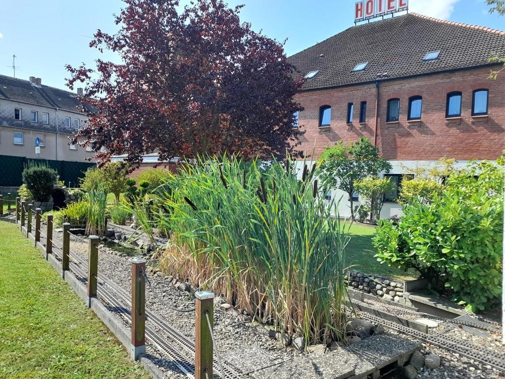 Hotel Am Stadtwall Anklam Exteriör bild